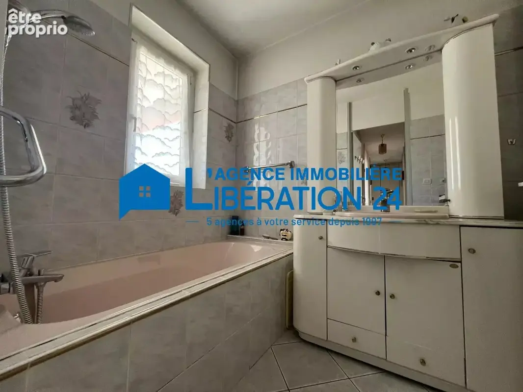 Appartement t4 89m² hab ascenceur.+garage+cave - photo 8