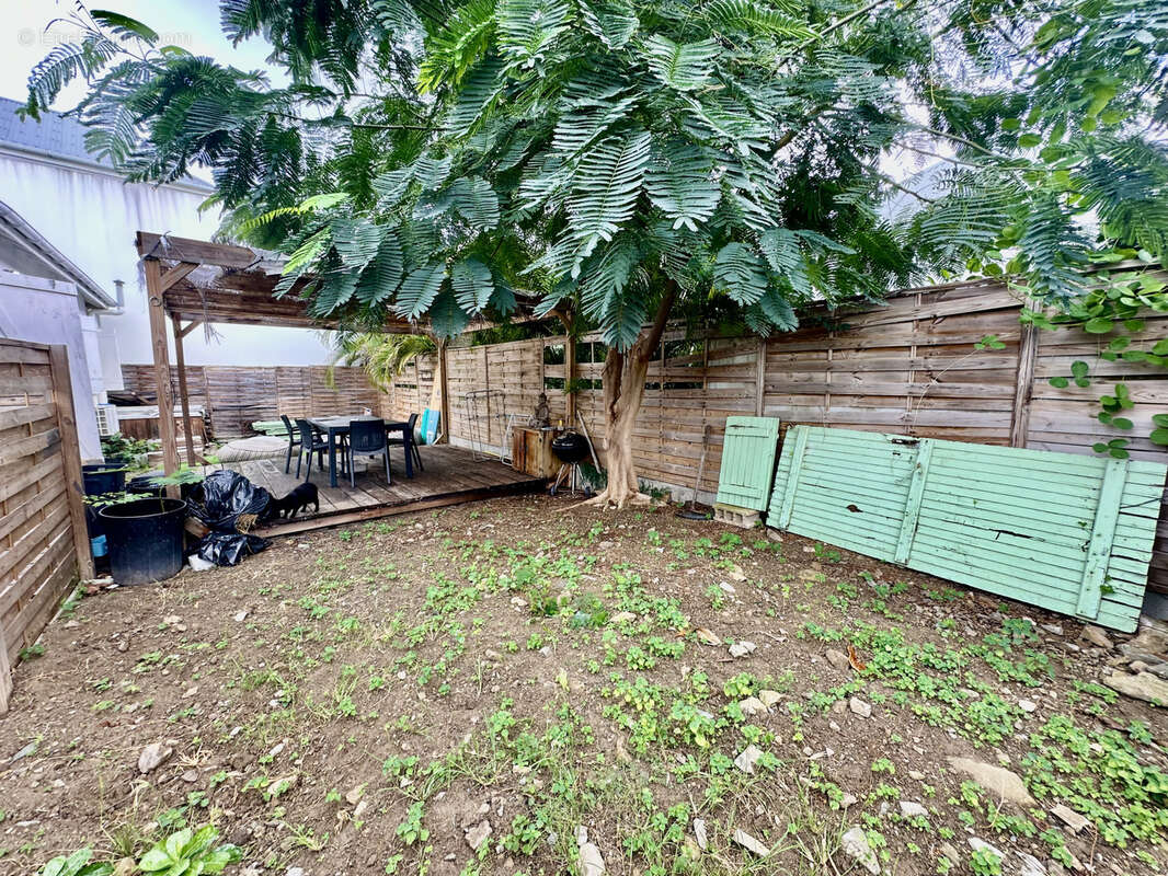 Maison à CAPESTERRE-BELLE-EAU