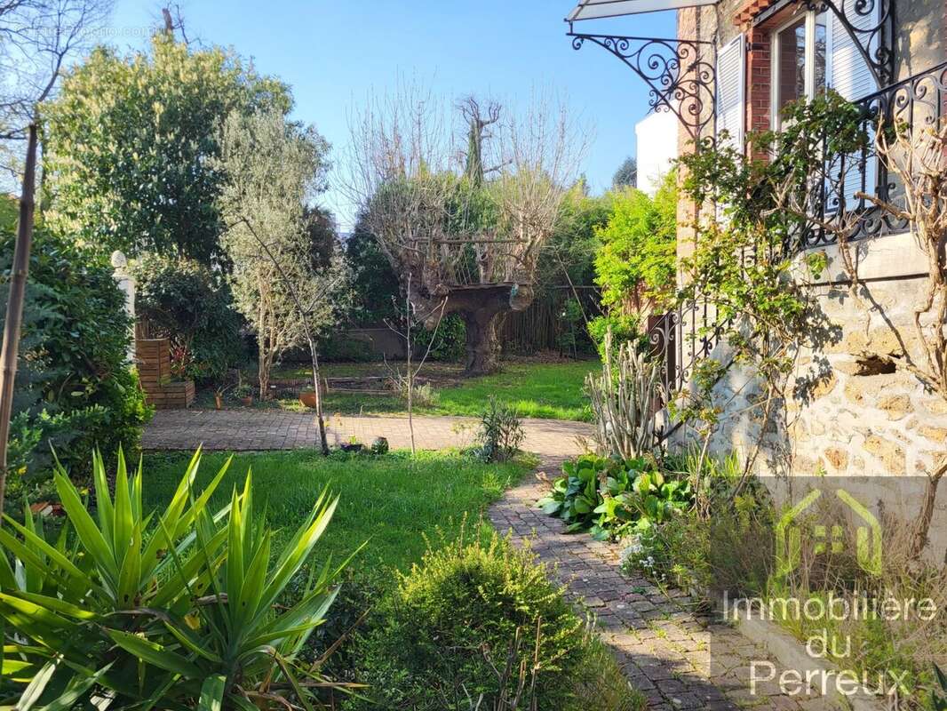 Maison à NEUILLY-PLAISANCE