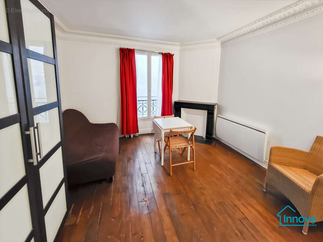 Appartement à PARIS-14E