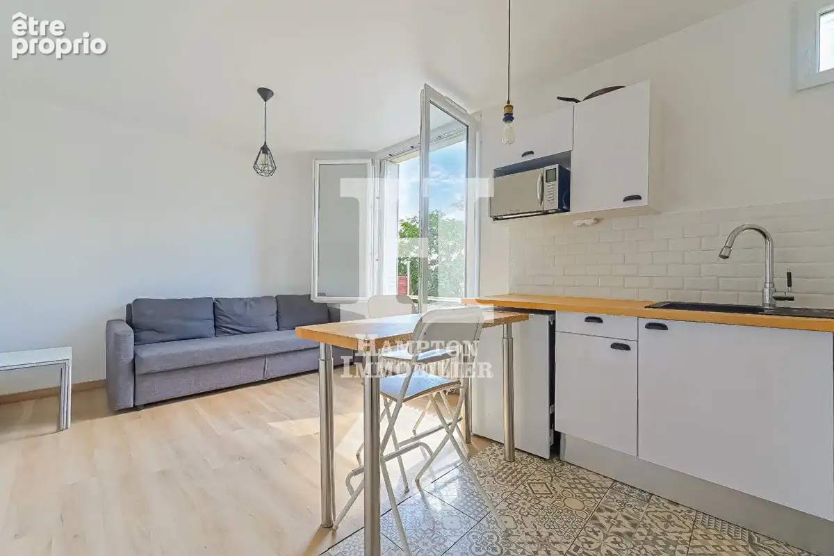 Appartement à PARIS-19E