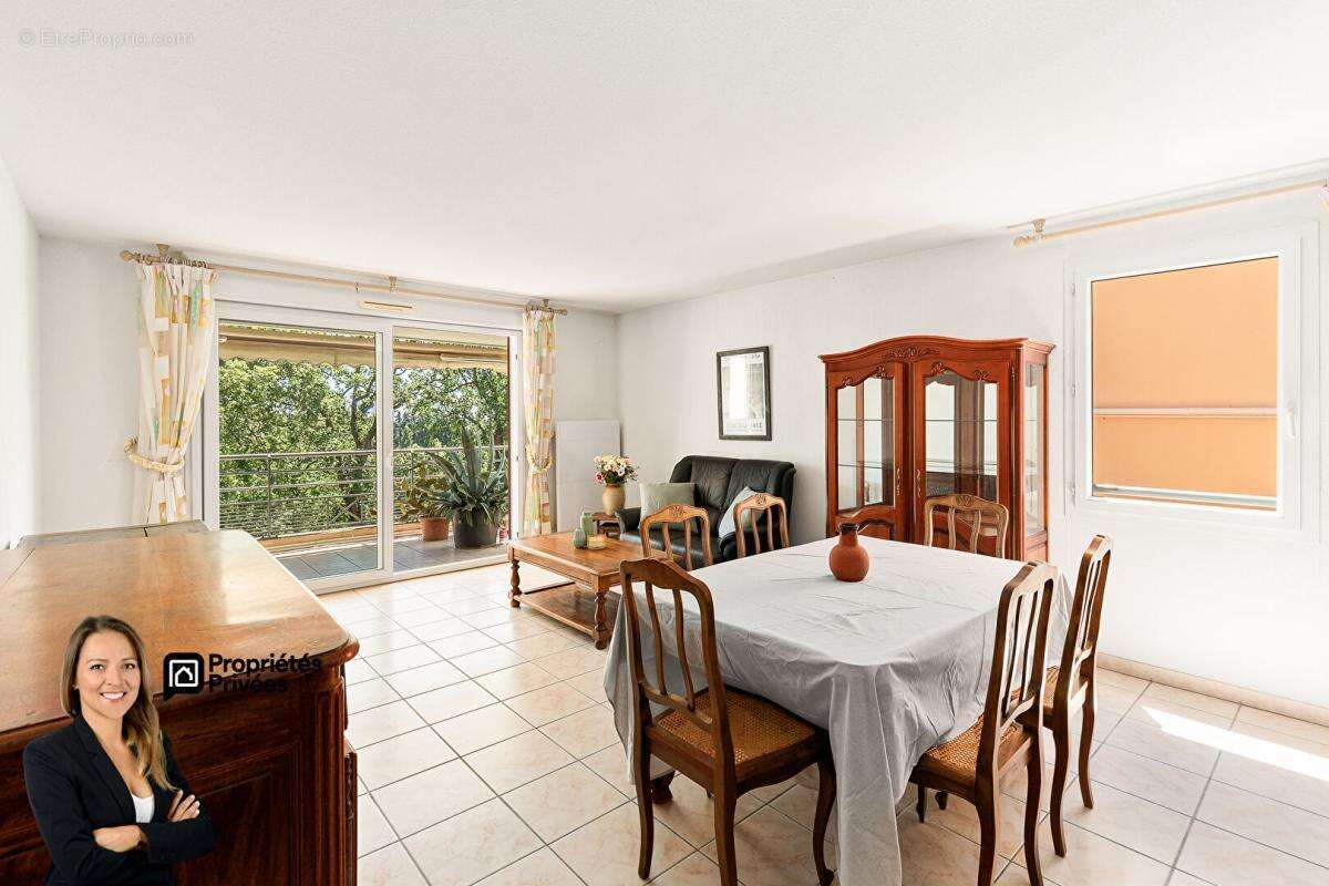 Appartement à FREJUS