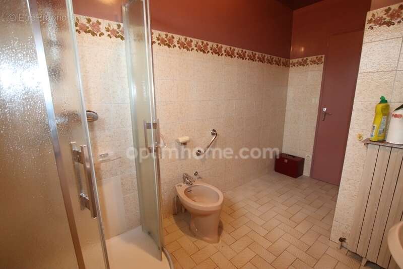 Maison à SAINT-JEAN-DE-LA-RUELLE