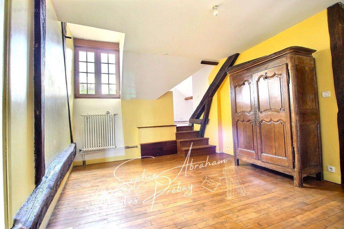Maison à TOURY