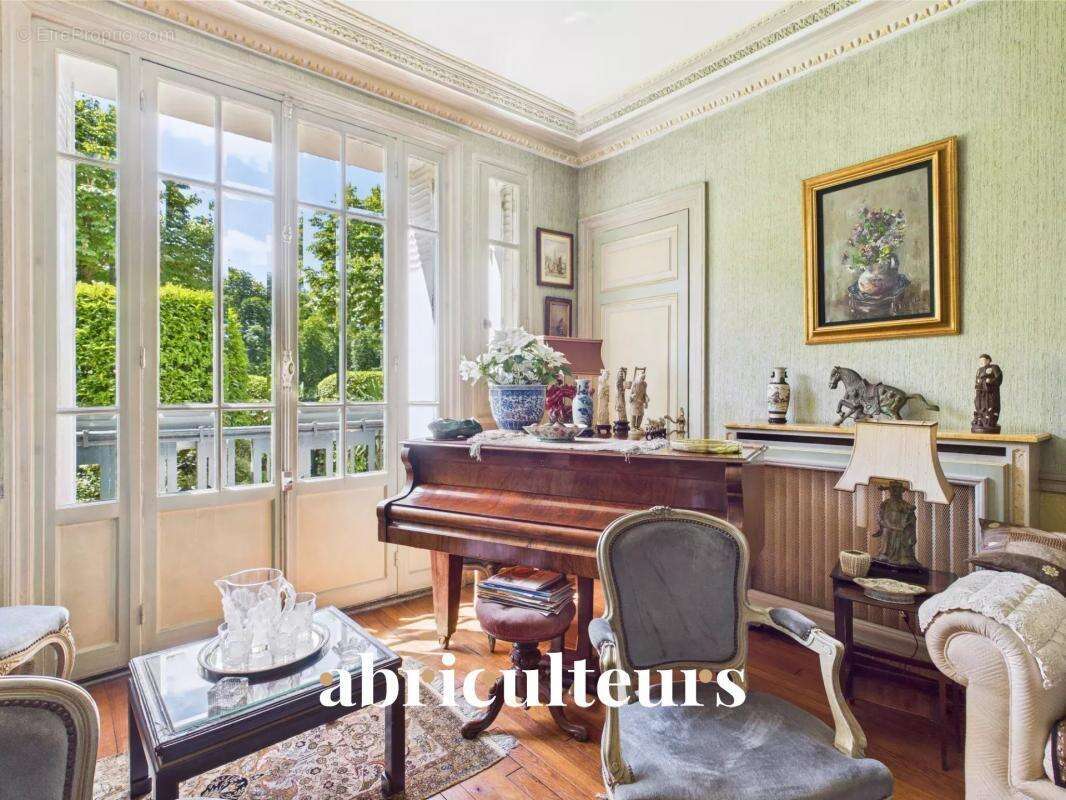 Appartement à PARIS-12E