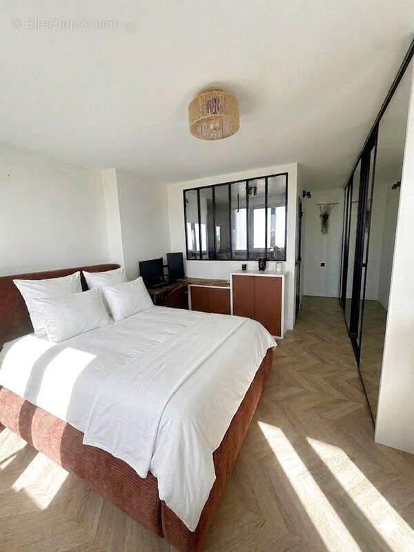 Appartement à SAINT-MAUR-DES-FOSSES
