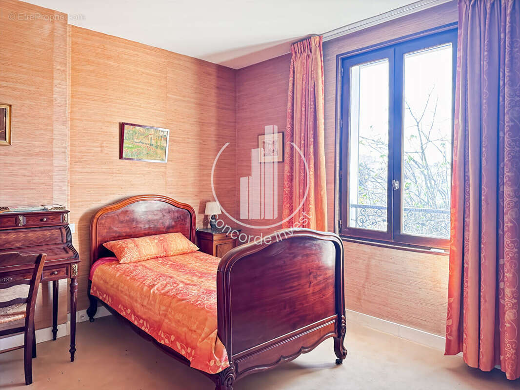 Maison à ASNIERES-SUR-SEINE