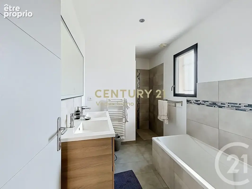 Maison 96 m² à Saint-Jean-De-Vedas  - photo 6