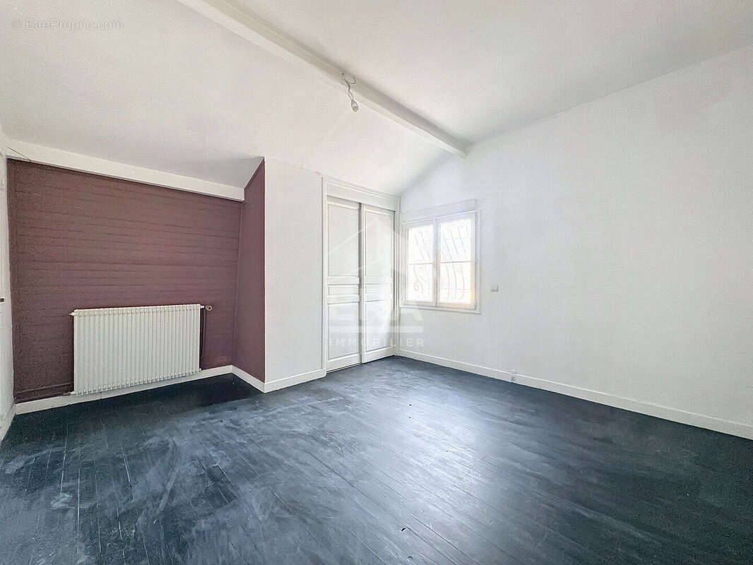 A vendre maison 6 pieces 172 m2 - photo 3