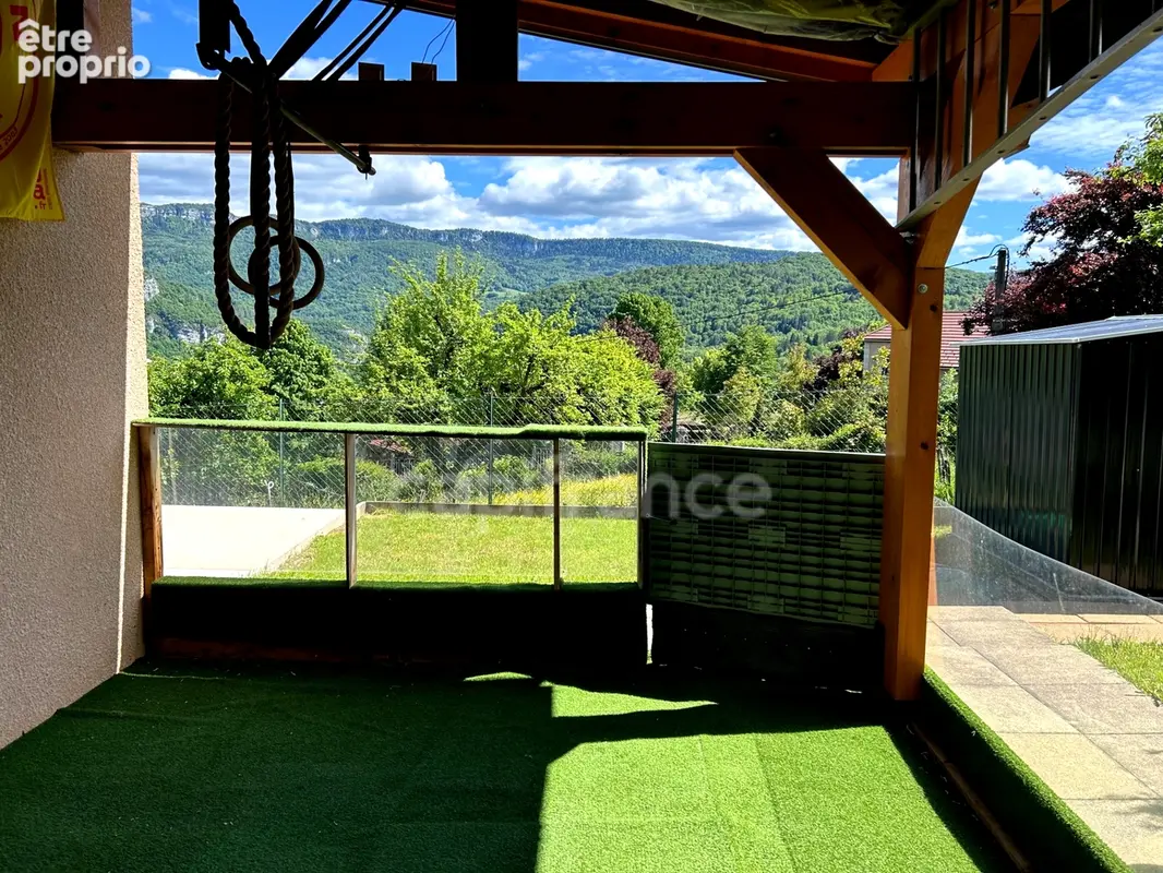 Une maison lumineuse aux beaux volumes, avec une vue exceptionnelle sur les montagnes - photo 15