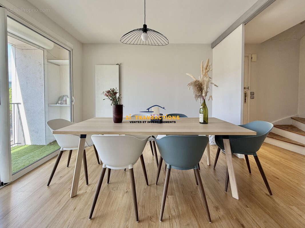 Maison à SAINT-PRIEST-EN-JAREZ