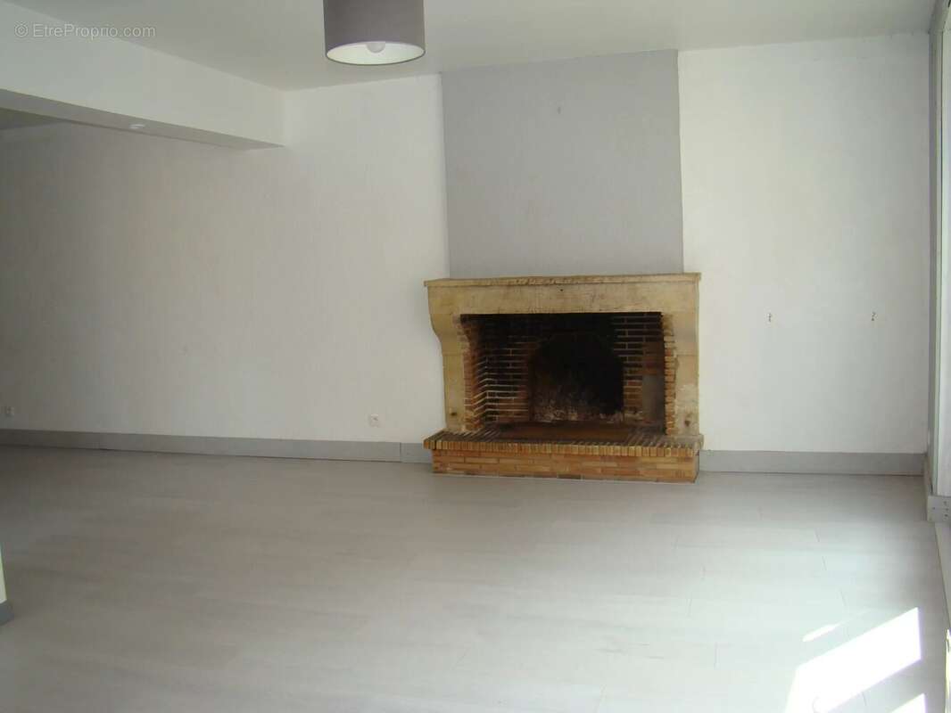 Appartement à GENCAY