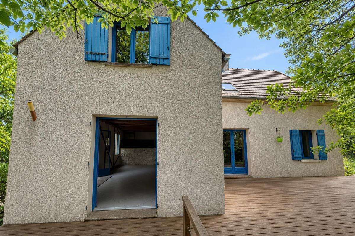 Maison de 7 pièces de 147 m² à Montgobert - photo 10