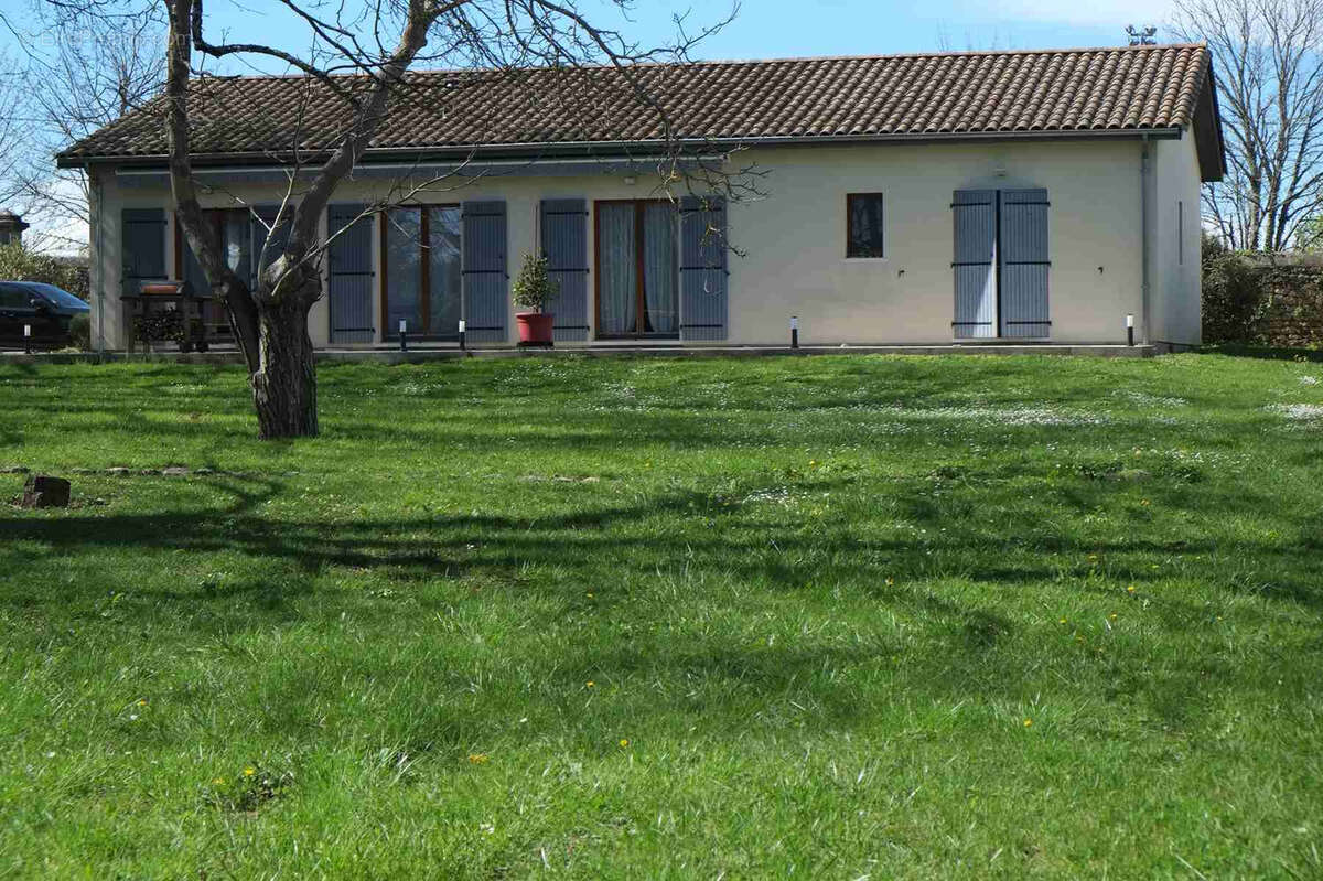 Maison à BLAYE