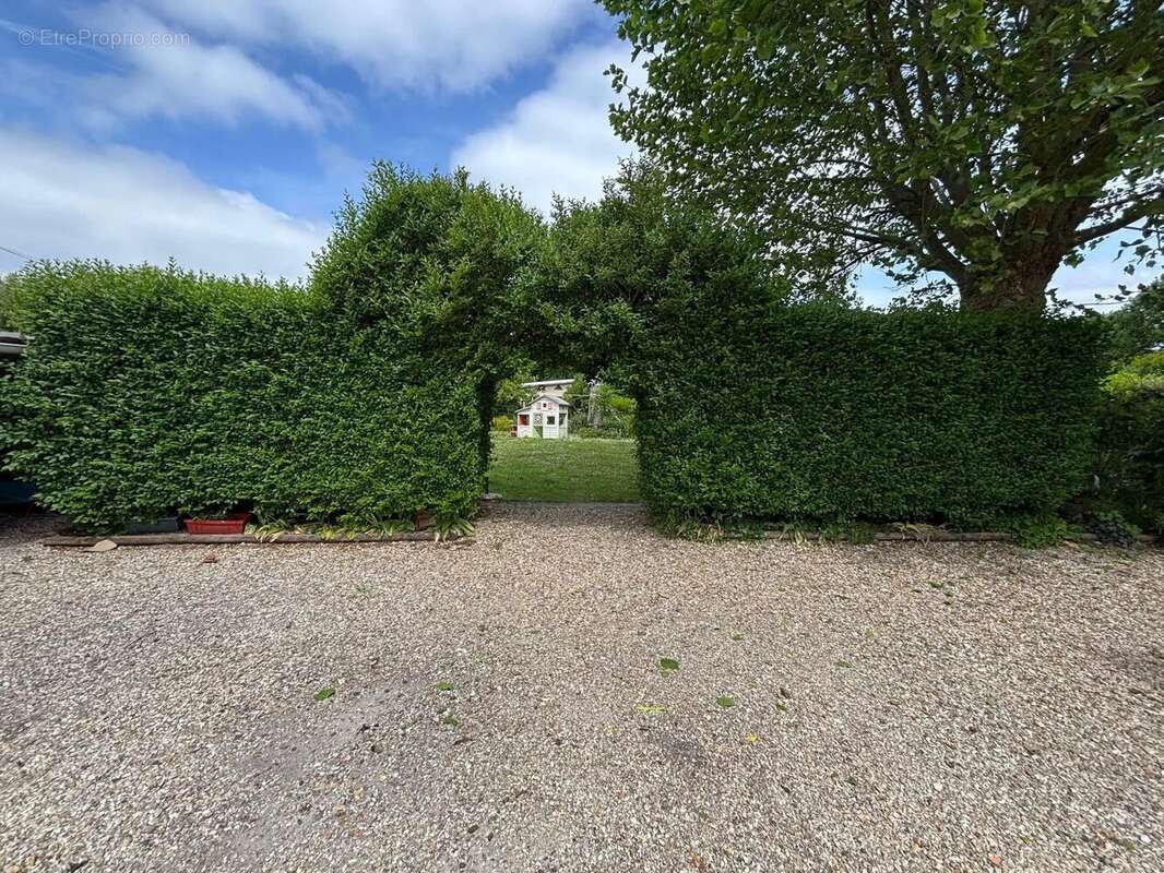 Appartement à SAINT-REMY-L&#039;HONORE