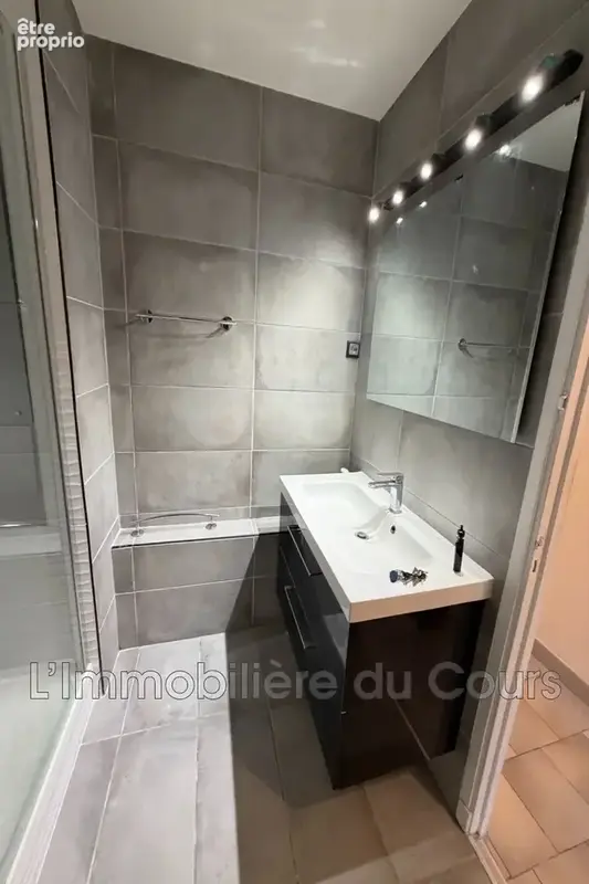 Appartement 73 m² à Martigues  - photo 5