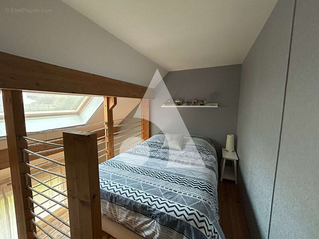 Maison à CRECY-LA-CHAPELLE