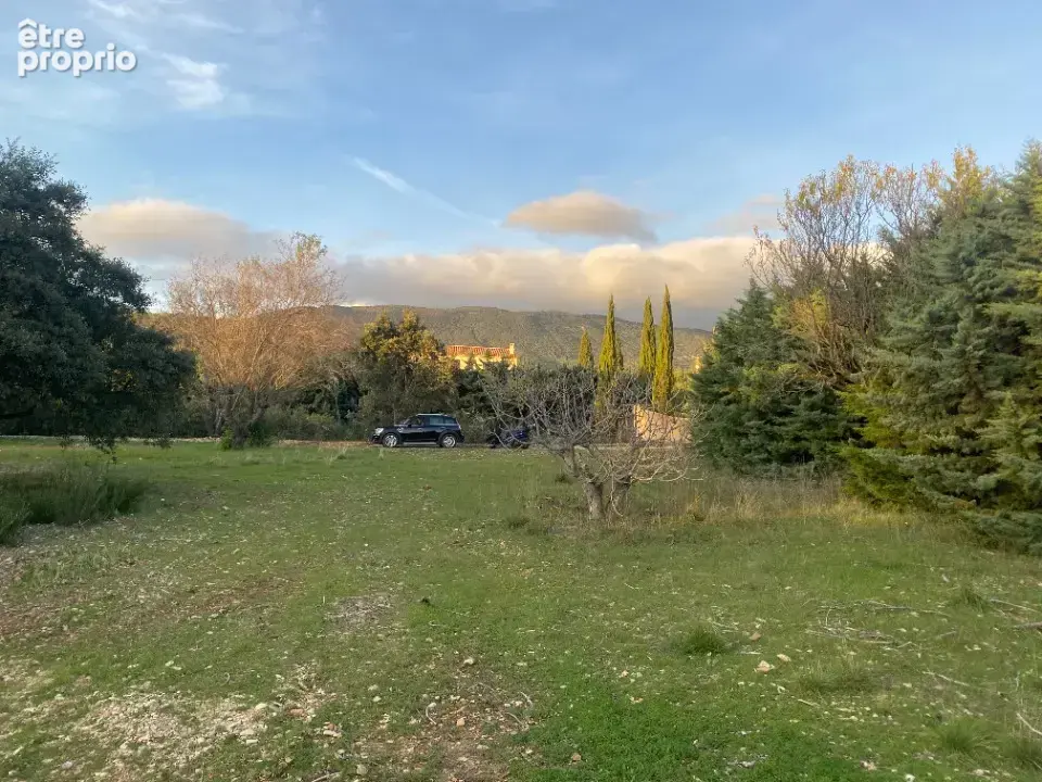 Photo Terrain à Cucuron au prix de 220 000€