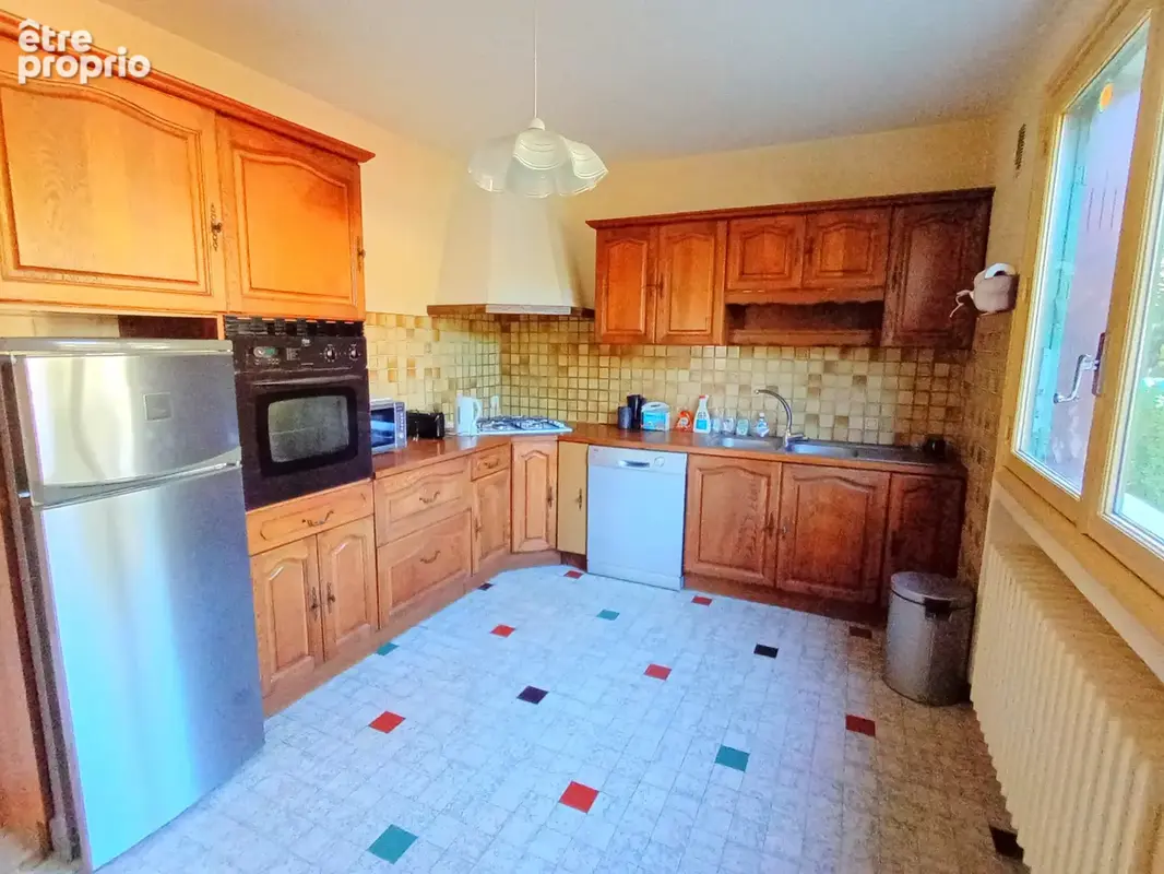 Exclusivite : saint-galmier maison sur sous sol avec grand garage et terrain - photo 4