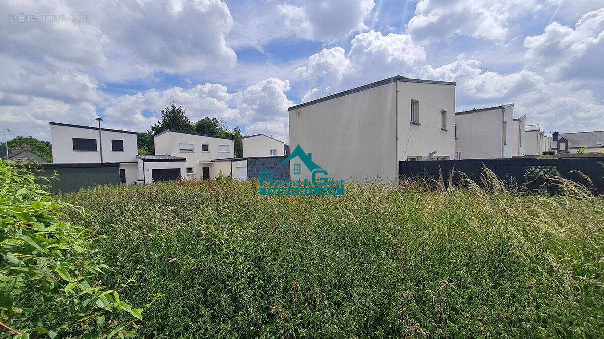 Terrain à GOSNE