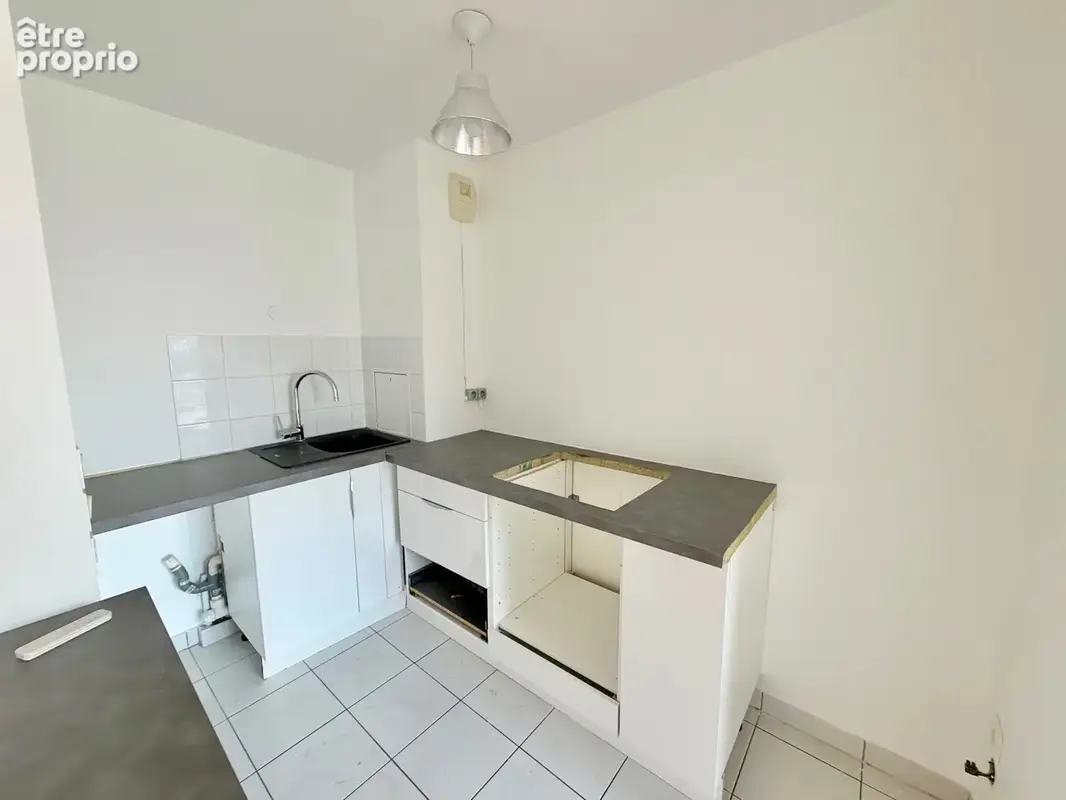Rue Étienne Dolet  Exclusivité — Appartement rénové en dernier étage avec balcon - photo 5