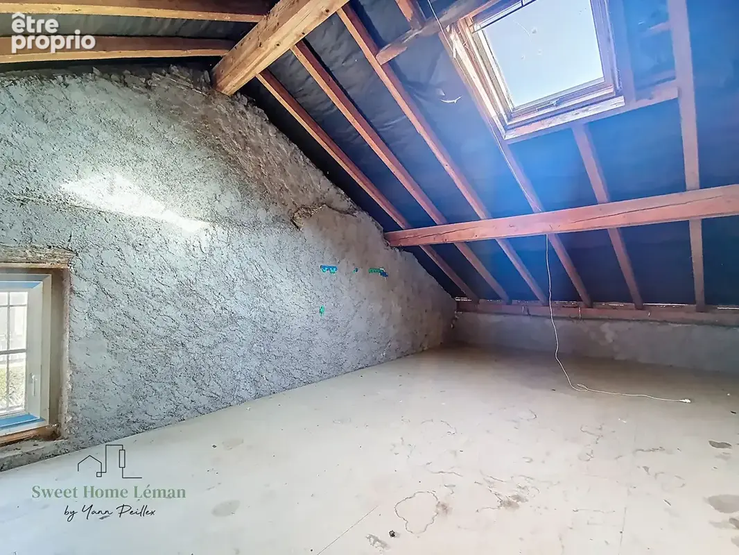 VEIGY - Maison de village de 5 chambres - photo 15