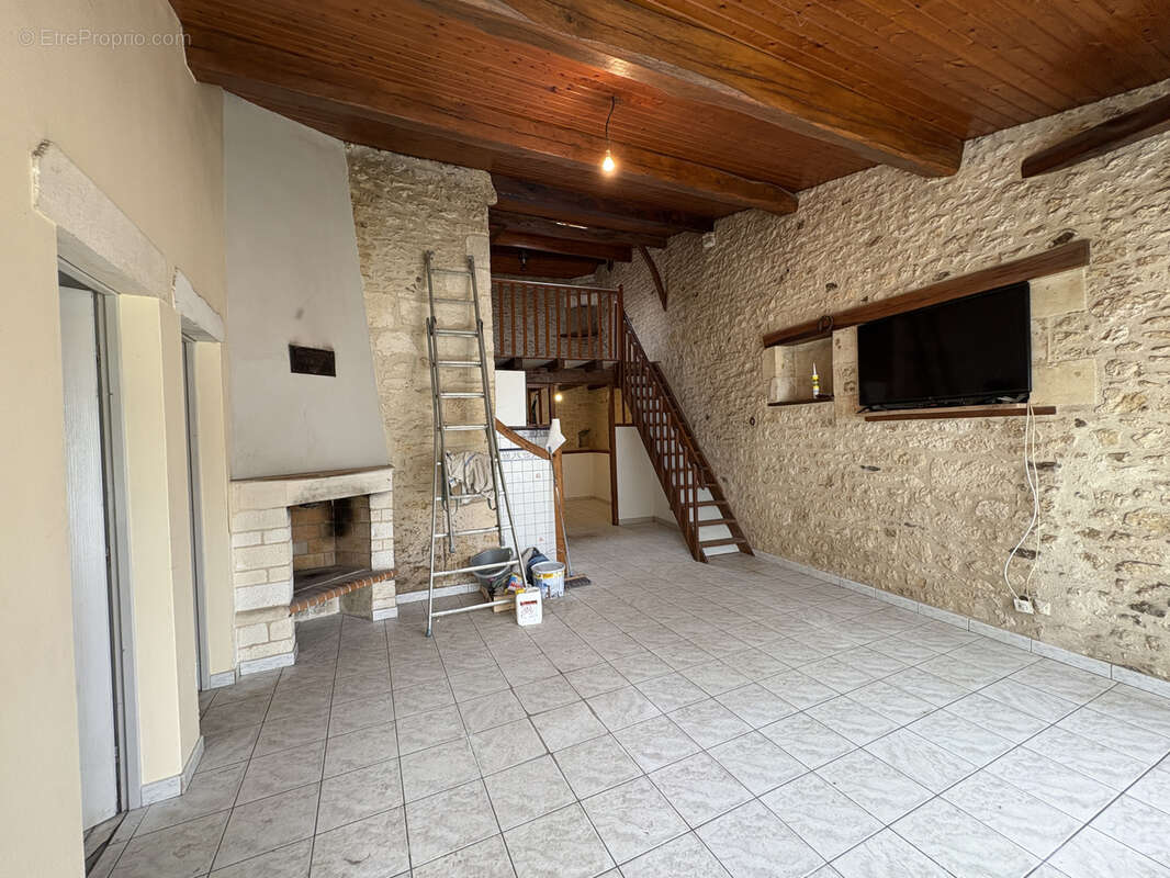 Maison à CORME-ECLUSE