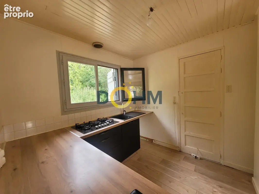 Apinac, Chalet 86m2 habitables avec dépendances et grand jardin - photo 13