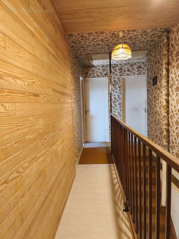 Ensemble immobilier VILLERS AUX BOIS (51130) - photo 13