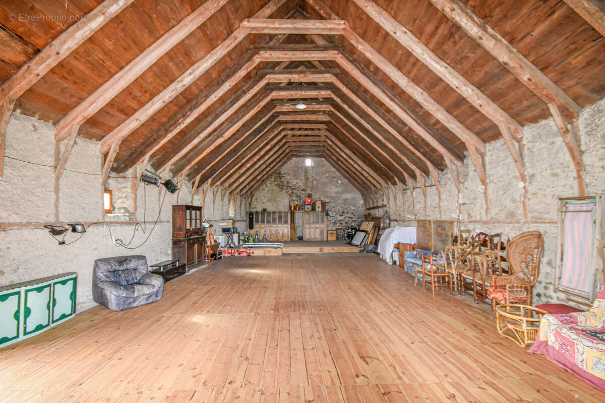 Maison à AUTRAC
