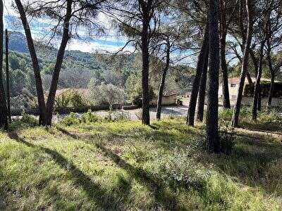 Terrain à VENTABREN