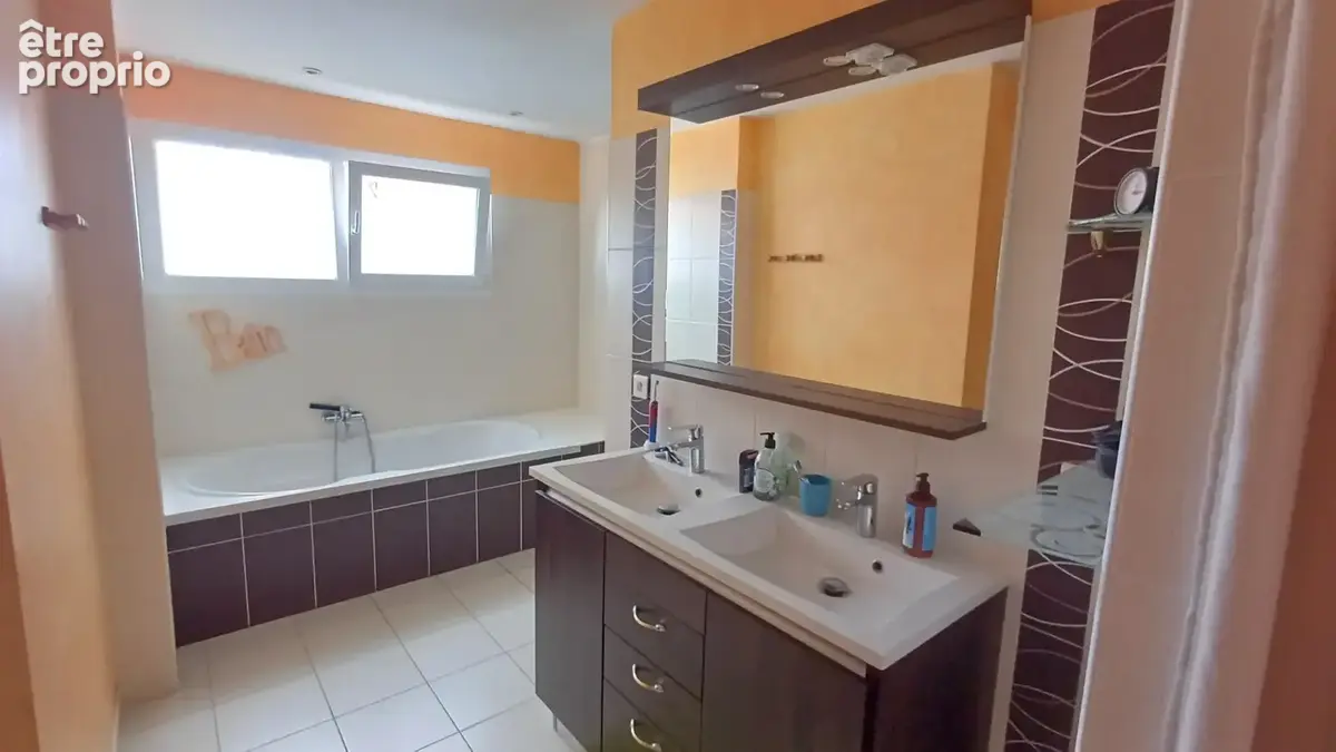 Maison 10 pièces 288 m² à vendre à Ploufragan (22440) - photo 8