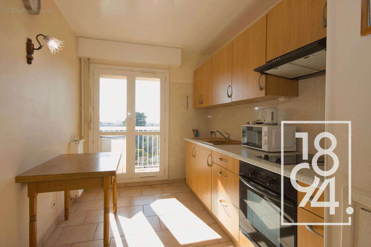 Appartement à MARSEILLE-10E