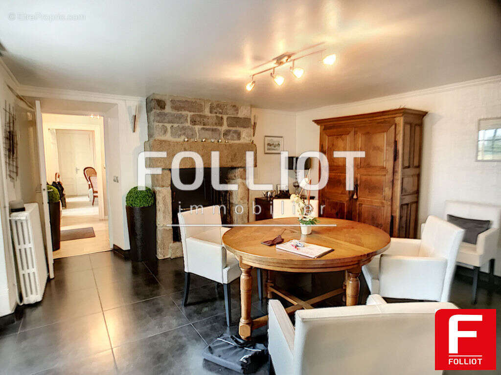 Maison à QUETTREVILLE-SUR-SIENNE