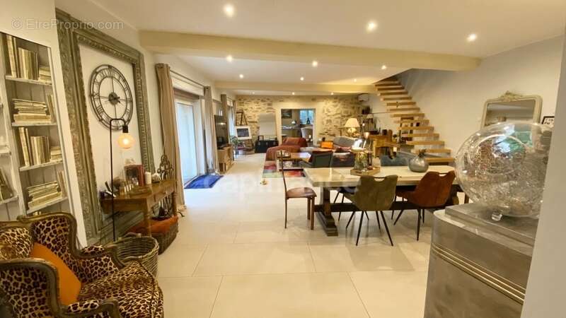 Dpt Gard (30), à vendre Propriété comprenant Mas d'habitation, activités gîtes - photo 7