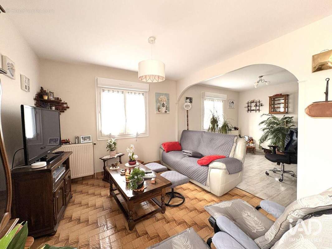 Photo 5 - Maison à SAINT-LAURENT-LES-TOURS