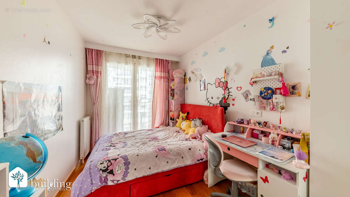Appartement à LEVALLOIS-PERRET