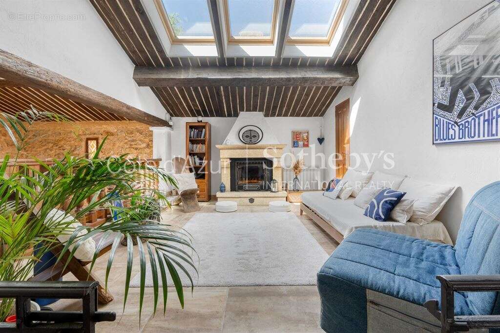 Mas provençal rénové en pierre avec piscine et jardin paysager, à 40 min de Cannes - photo 13