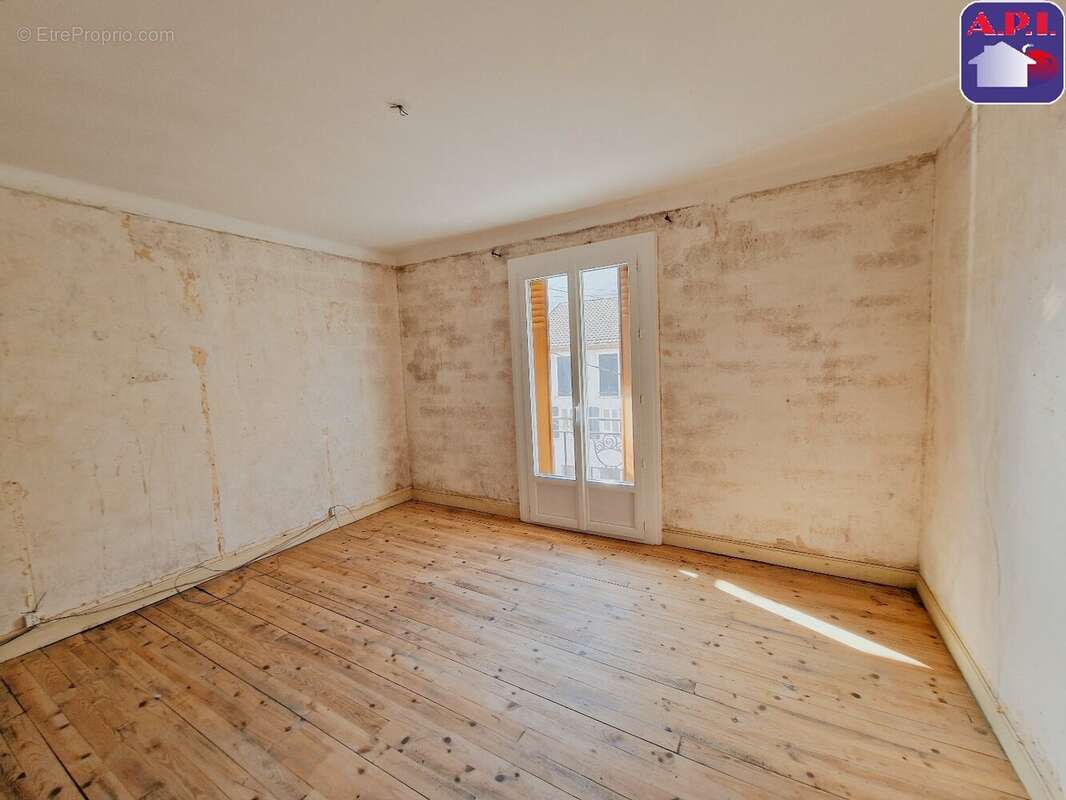 Maison à CAPOULET-ET-JUNAC