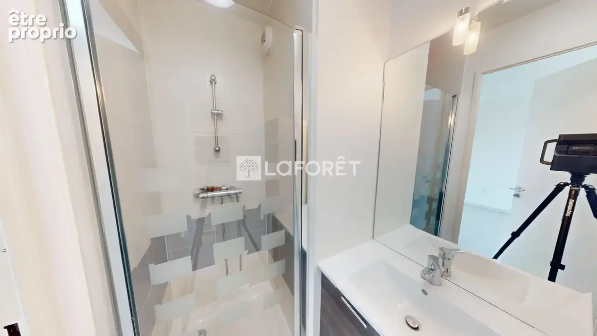 Appartement La Fare-les-oliviers 2 pièce(s) 40 m2 - Résidence Jardins et Paysages - photo 4