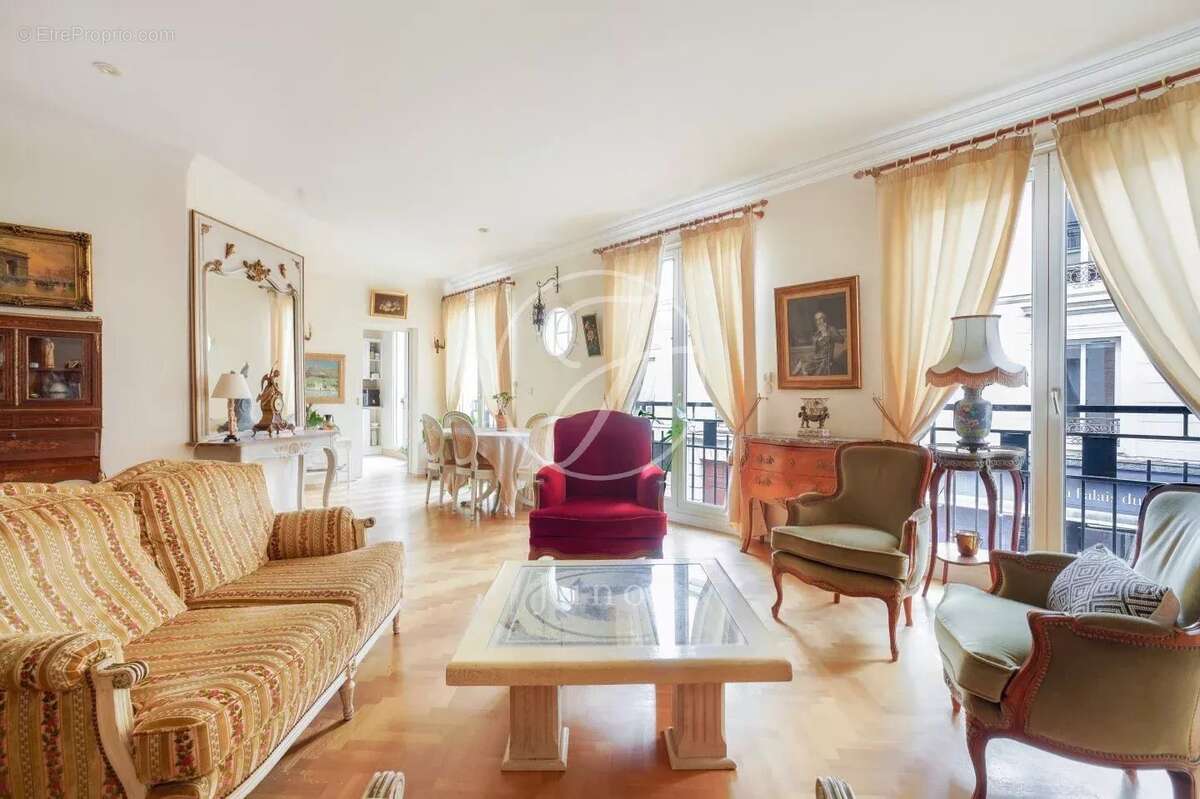 Appartement à LE VESINET