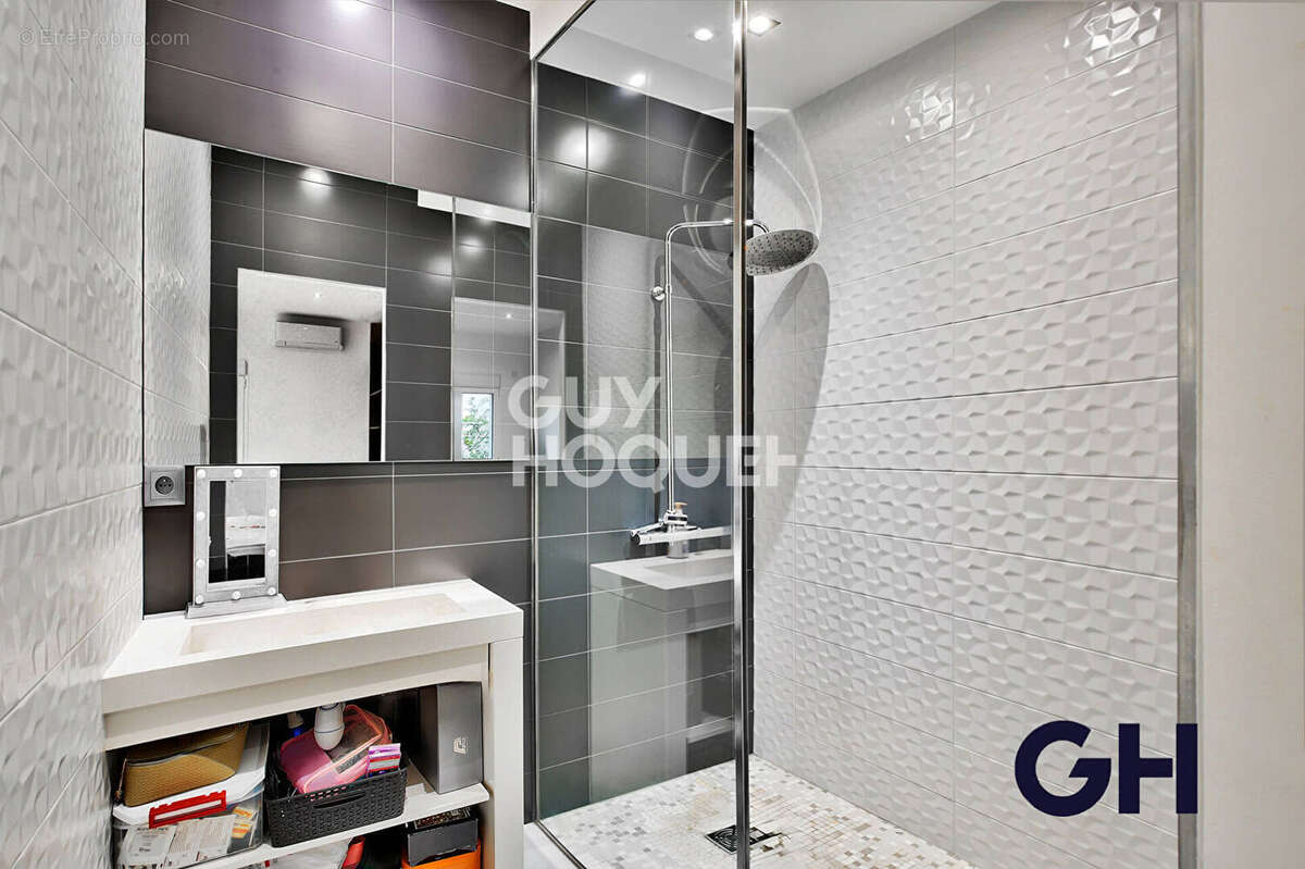 Maison à VILLEURBANNE