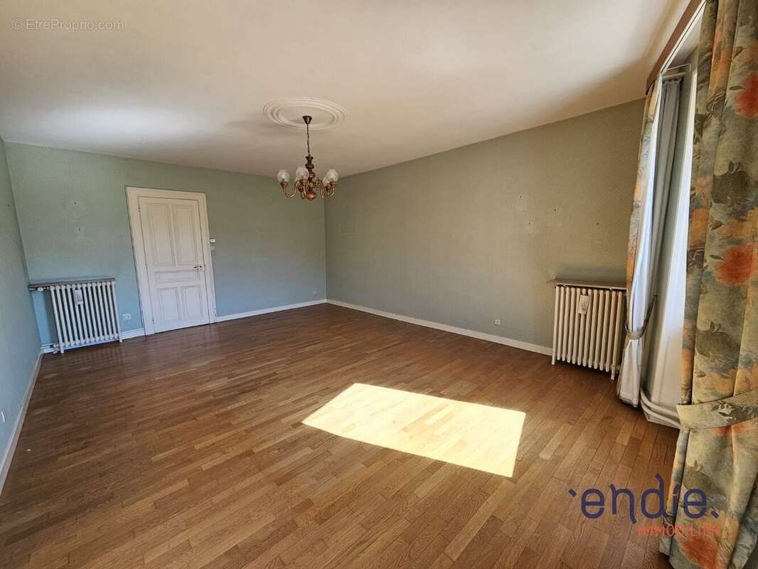 Appartement à VALDOIE