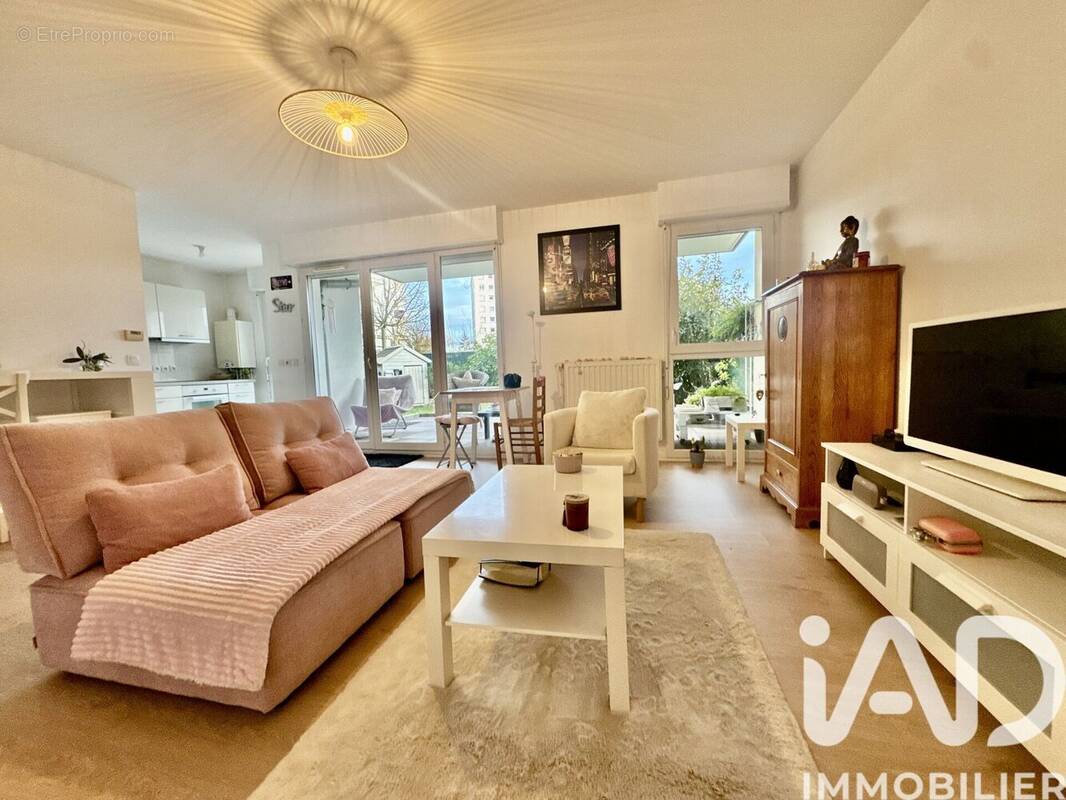 Photo 1 - Appartement à CHAMBRAY-LES-TOURS