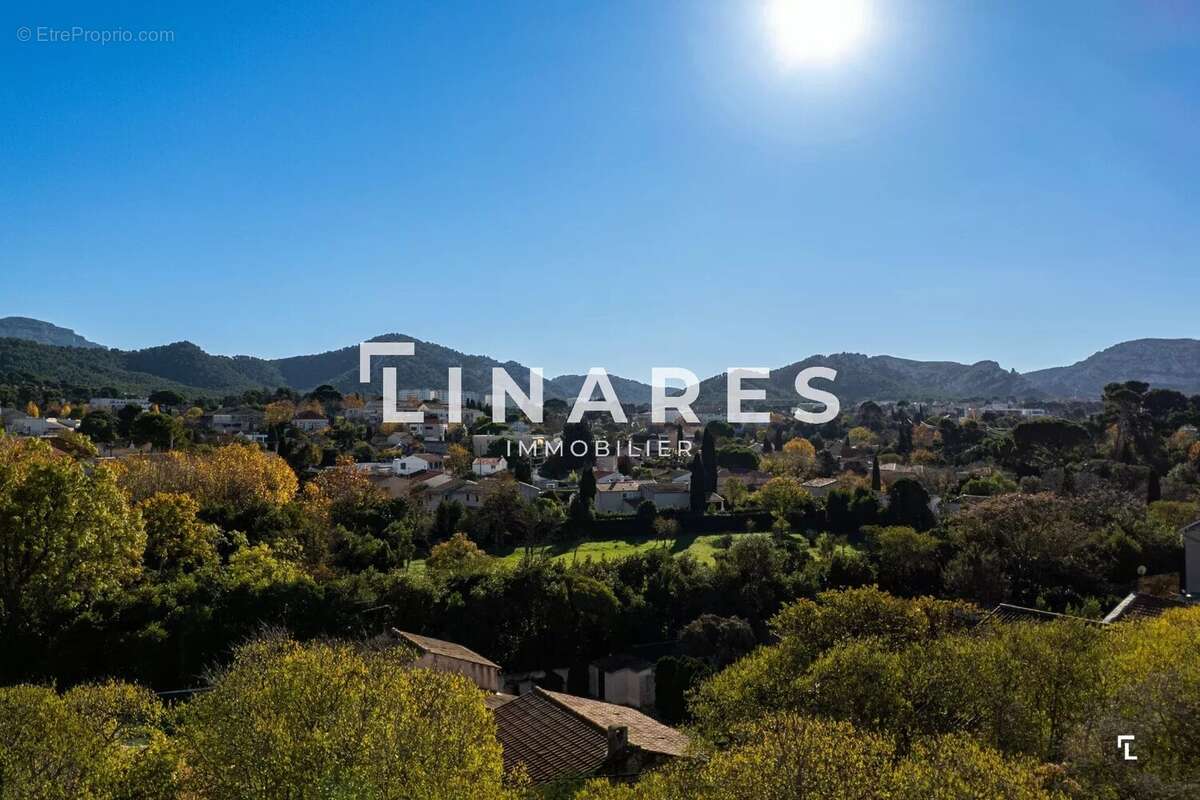 Appartement à MARSEILLE-9E