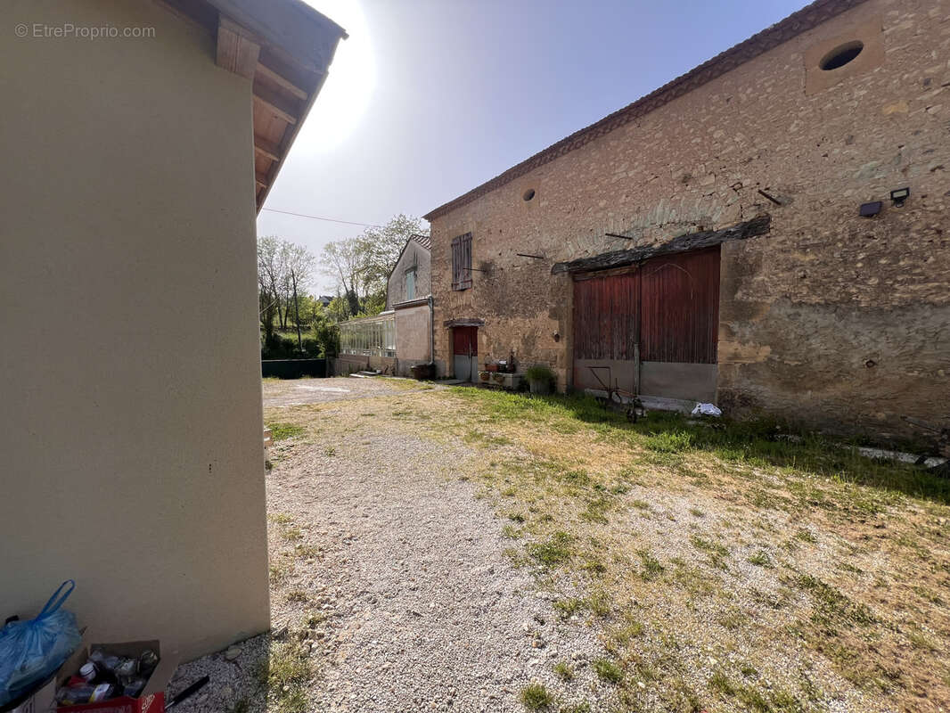 Maison à SIORAC-EN-PERIGORD