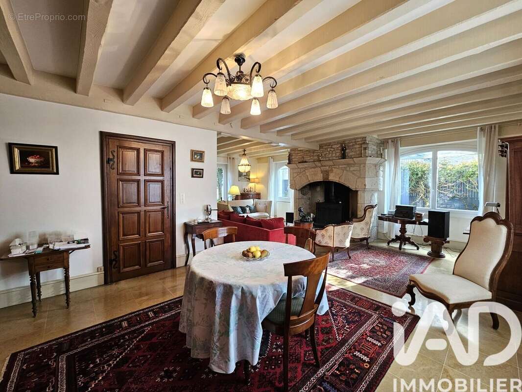 Photo 2 - Maison à LES QUATRE-ROUTES-DU-LOT