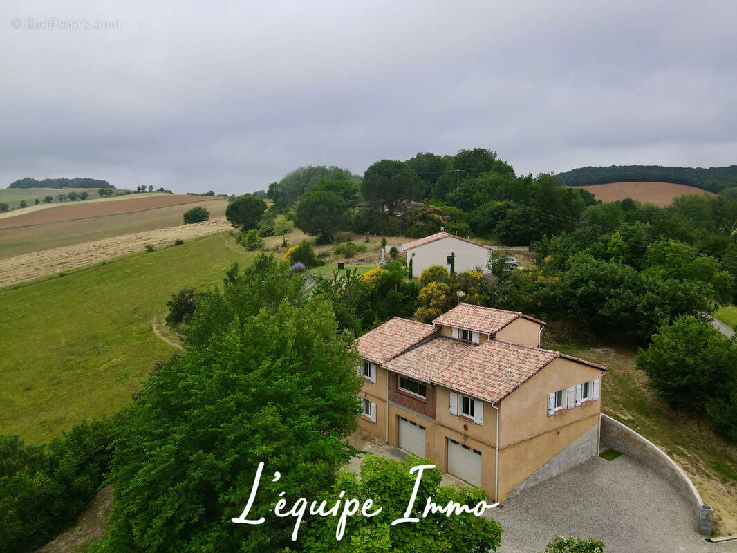 Maison t5 130m2 avec garage et jardin - photo 3