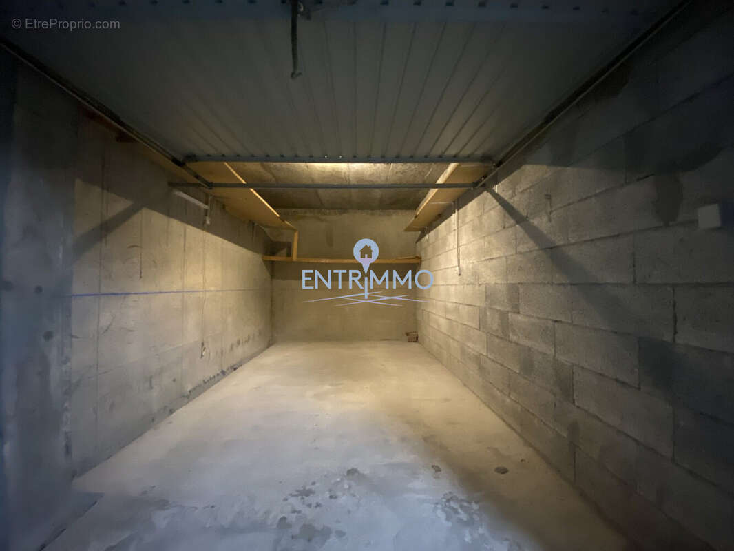GARAGE - Appartement à AIX-LES-BAINS