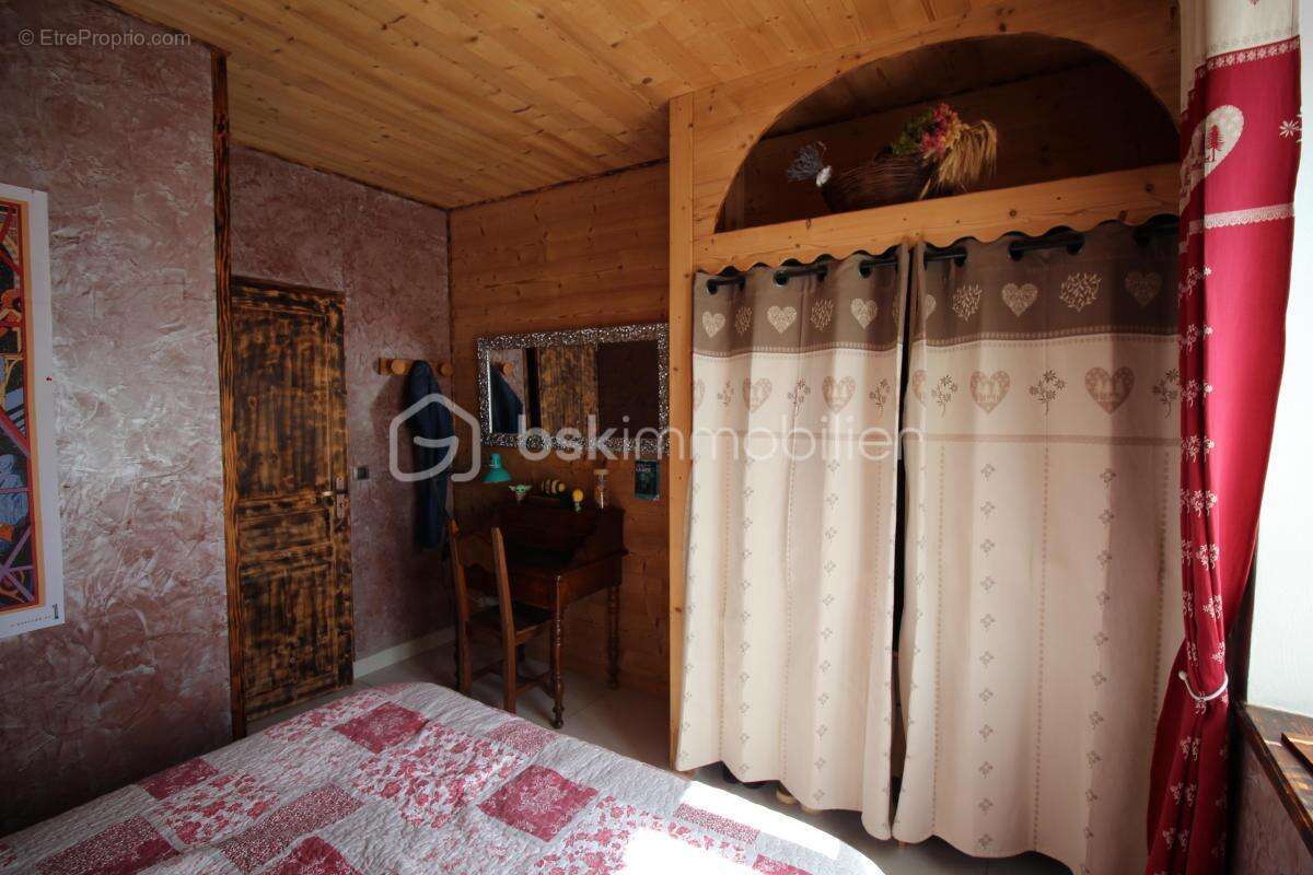 Mont-Dauphin UNESCO – Maison, 5 gîtes de standing, espace bien-être et piscine - photo 9